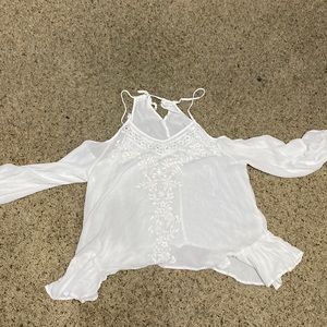 While beach shirt
